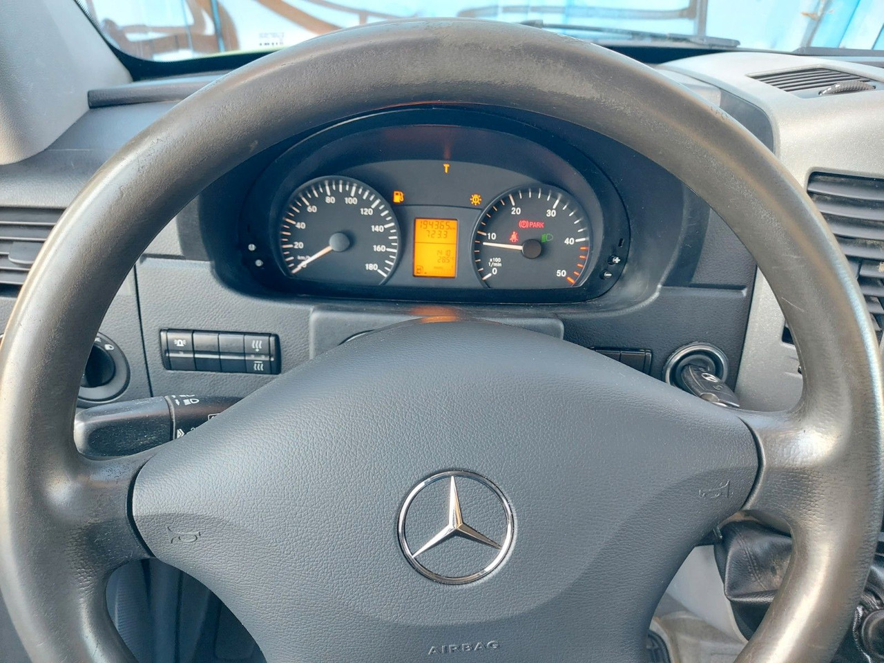 شاحنة مغلقة بستائر جانبية Mercedes-Benz Sprinter II Pritsche 316 Pritsche Klima Sandheiz: صورة 15 شاحنة مغلقة بستائر جانبية Mercedes-Benz Sprinter II Pritsche 316 Pritsche Klima Sandheiz: صورة 15