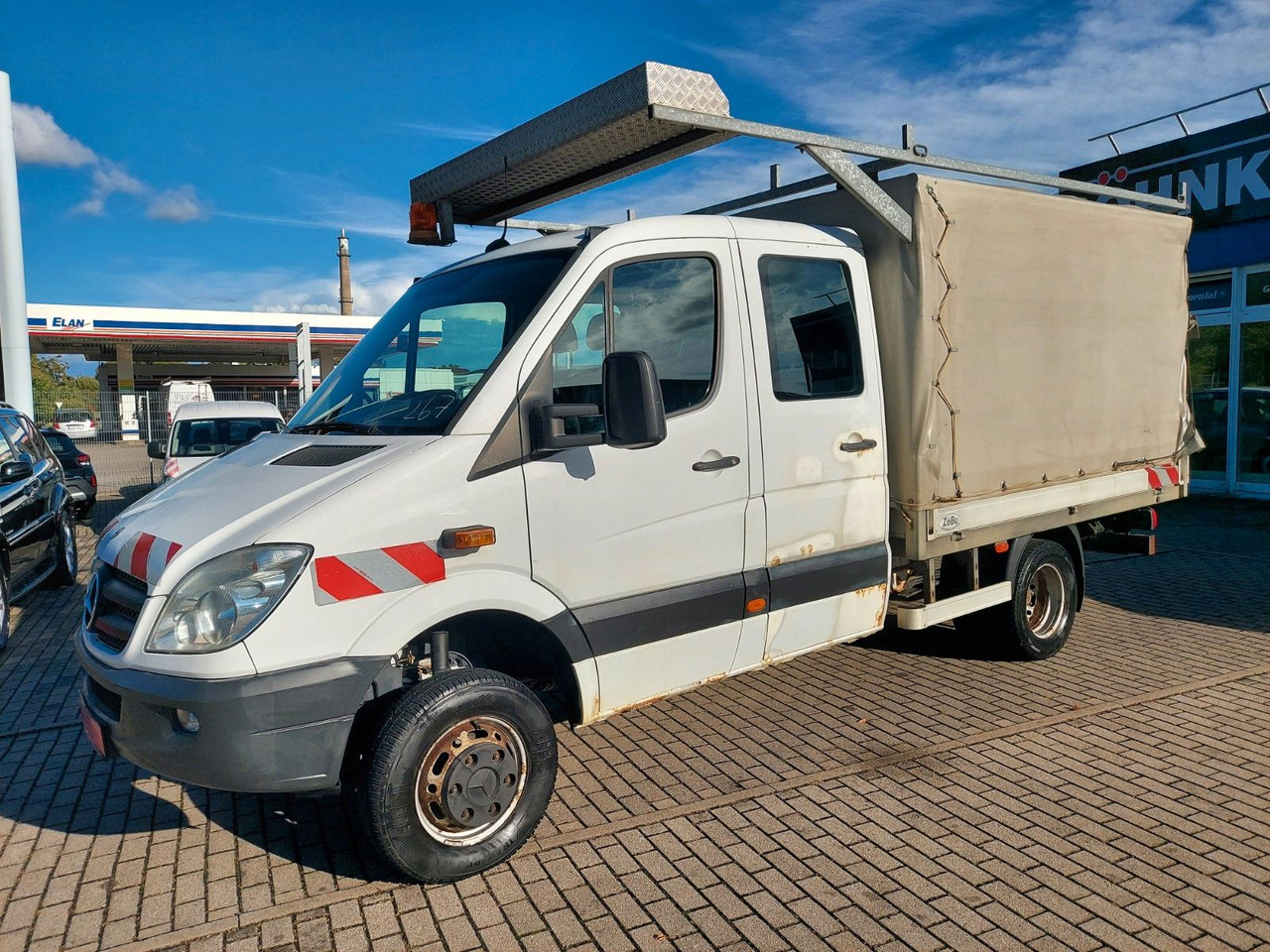 Mercedes-Benz Sprinter II Pritsche DoKa 516 4X4 Plane 6 Sitze - شاحنة مغلقة بستائر جانبية, الشاحنات الصغيرة كابينة مزدوجة: صورة 3 Mercedes-Benz Sprinter II Pritsche DoKa 516 4X4 Plane 6 Sitze - شاحنة مغلقة بستائر جانبية, الشاحنات الصغيرة كابينة مزدوجة: صورة 3