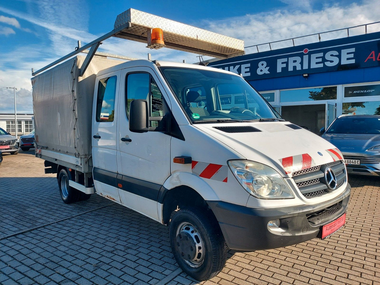Mercedes-Benz Sprinter II Pritsche DoKa 516 4X4 Plane 6 Sitze - شاحنة مغلقة بستائر جانبية, الشاحنات الصغيرة كابينة مزدوجة: صورة 1 Mercedes-Benz Sprinter II Pritsche DoKa 516 4X4 Plane 6 Sitze - شاحنة مغلقة بستائر جانبية, الشاحنات الصغيرة كابينة مزدوجة: صورة 1