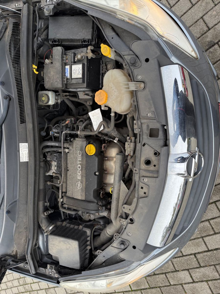 سيارة Opel Corsa D Edition KLIMA ALLWETTER REIFEN TÜV 26: صورة 22 سيارة Opel Corsa D Edition KLIMA ALLWETTER REIFEN TÜV 26: صورة 22