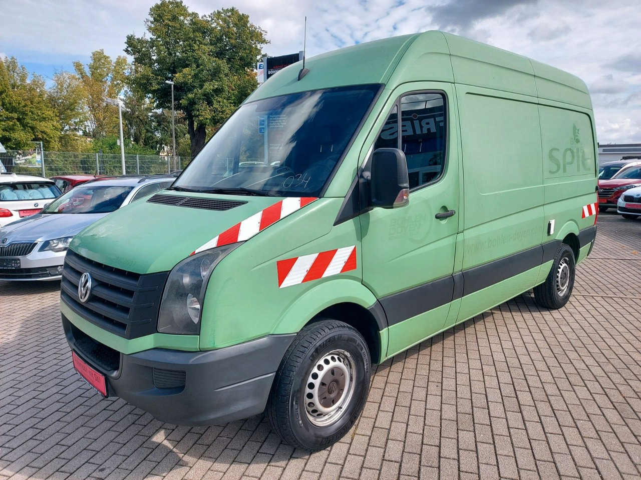 Volkswagen Crafter Kasten 35 mittel L2H2 Hochdach Klima AHK - فان: صورة 4 Volkswagen Crafter Kasten 35 mittel L2H2 Hochdach Klima AHK - فان: صورة 4