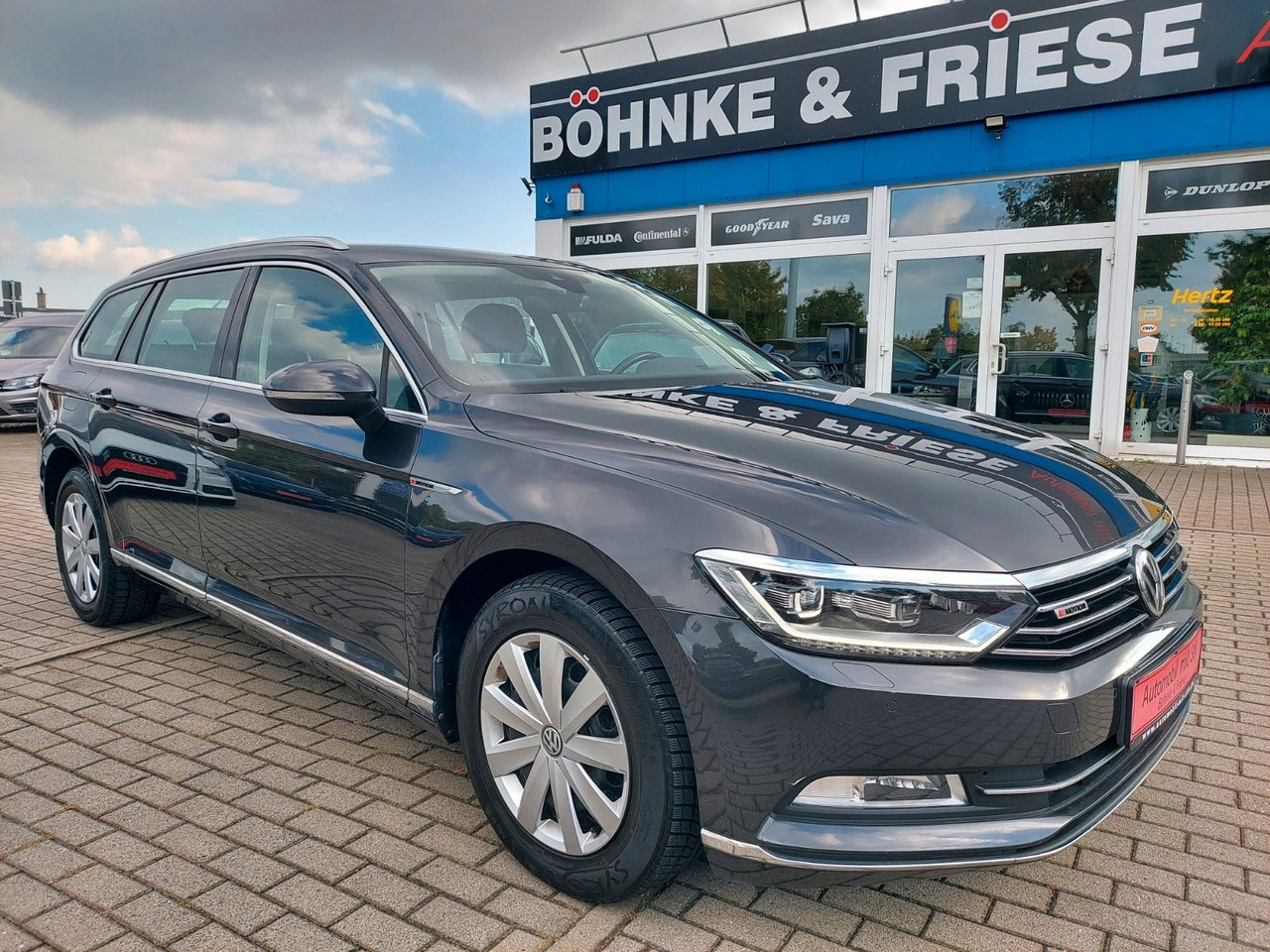 Volkswagen Passat Variant Highline 4Motion 4x4 Massage - سيارة ستيشن: صورة 1 Volkswagen Passat Variant Highline 4Motion 4x4 Massage - سيارة ستيشن: صورة 1