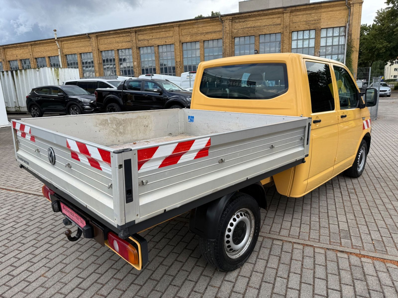 Volkswagen T6 Transporter Pritsche DOKA KLIMA NAVI - شاحنة توصيل مفتوحة, الشاحنات الصغيرة كابينة مزدوجة: صورة 4 Volkswagen T6 Transporter Pritsche DOKA KLIMA NAVI - شاحنة توصيل مفتوحة, الشاحنات الصغيرة كابينة مزدوجة: صورة 4