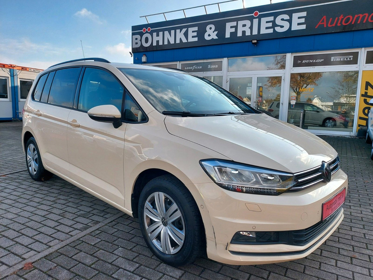 Volkswagen Touran 2.0 TDI SCR DSG Comfortline TAXI 7 Sitze - ميكروباص: صورة 1 Volkswagen Touran 2.0 TDI SCR DSG Comfortline TAXI 7 Sitze - ميكروباص: صورة 1