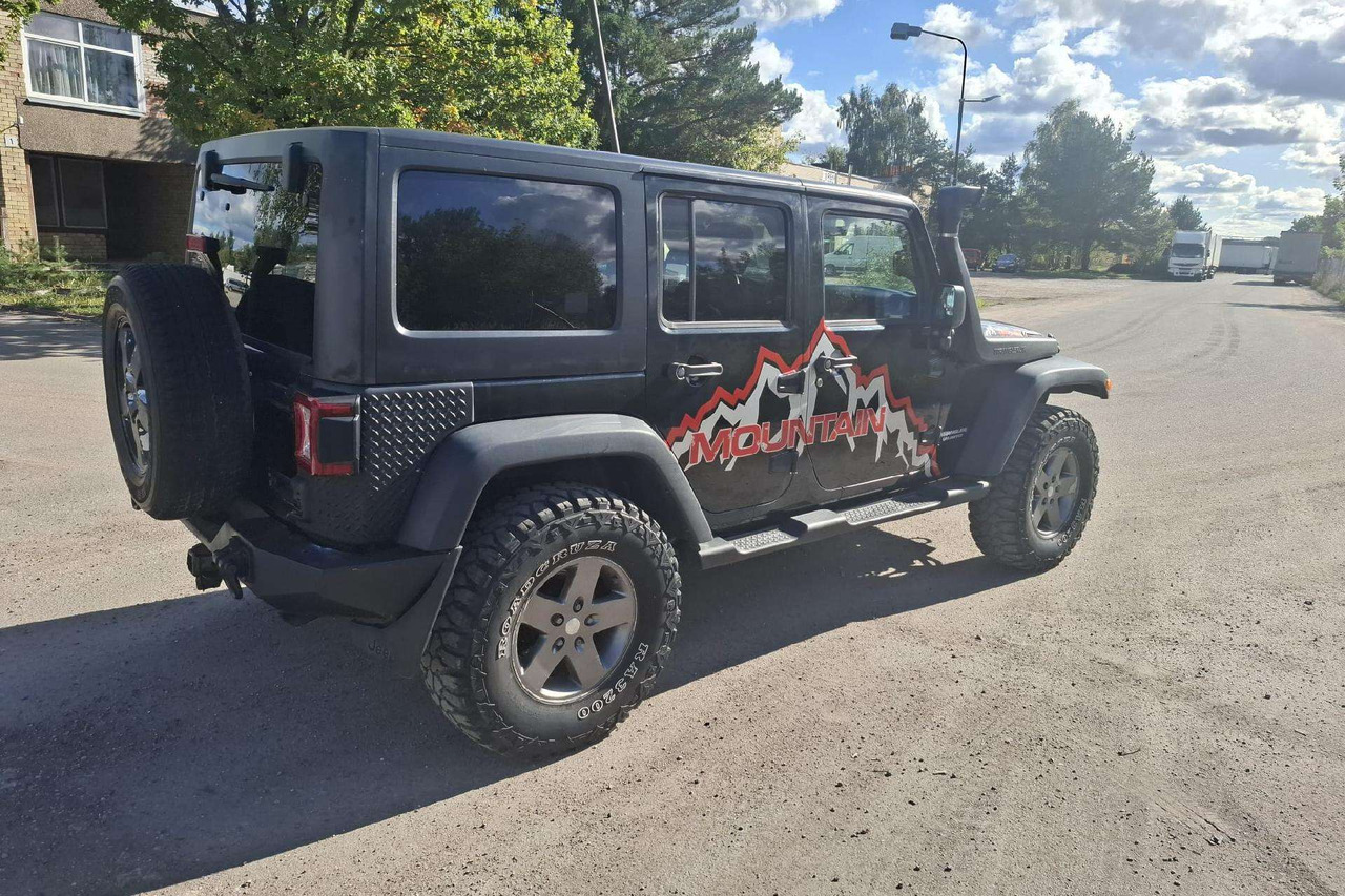 Jeep Wrangler - سيارة دفع رباعي: صورة 3 Jeep Wrangler - سيارة دفع رباعي: صورة 3