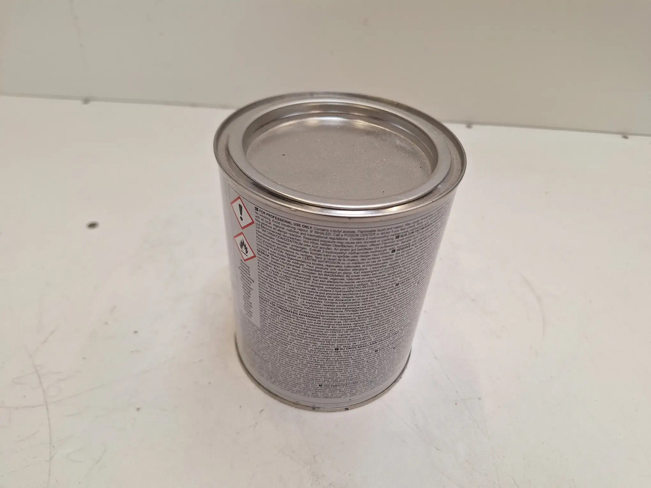 1 Dose Standomix (Standox) - معدات الورشة: صورة 2 1 Dose Standomix (Standox) - معدات الورشة: صورة 2