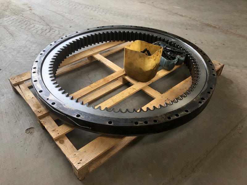 Caterpillar 330/336 Slewring OEM 3530487 - إطار هيكلي/ إطار معدني: صورة 1 Caterpillar 330/336 Slewring OEM 3530487 - إطار هيكلي/ إطار معدني: صورة 1