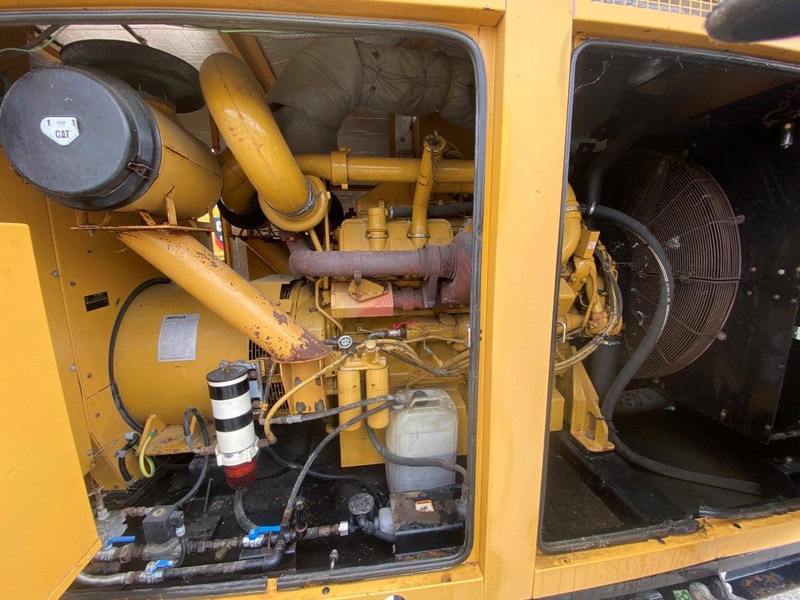 Caterpillar 3412C 900 KVA 900 F - مجموعة المولد: صورة 4 Caterpillar 3412C 900 KVA 900 F - مجموعة المولد: صورة 4