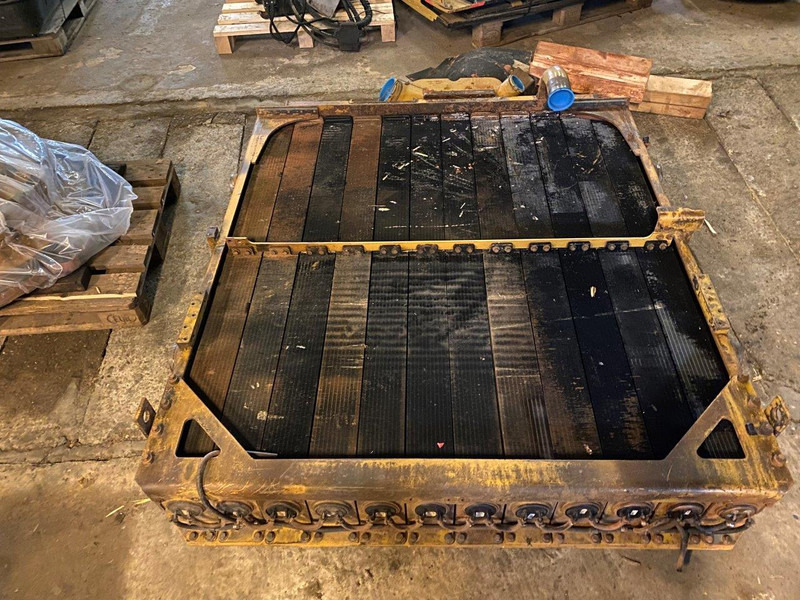 Caterpillar D11 Radiator GP 1569846 - مشعاع: صورة 1 Caterpillar D11 Radiator GP 1569846 - مشعاع: صورة 1