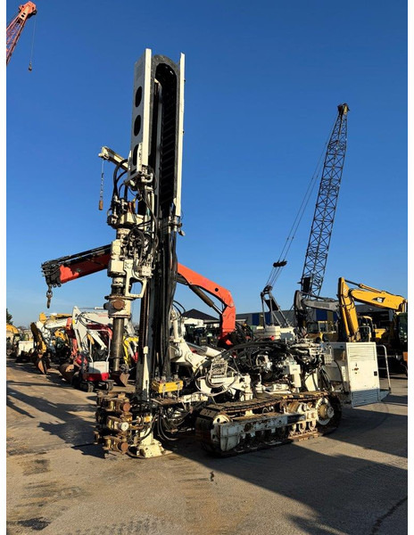 Klemm KR 805-1 NVT - معدات حفر: صورة 2 Klemm KR 805-1 NVT - معدات حفر: صورة 2