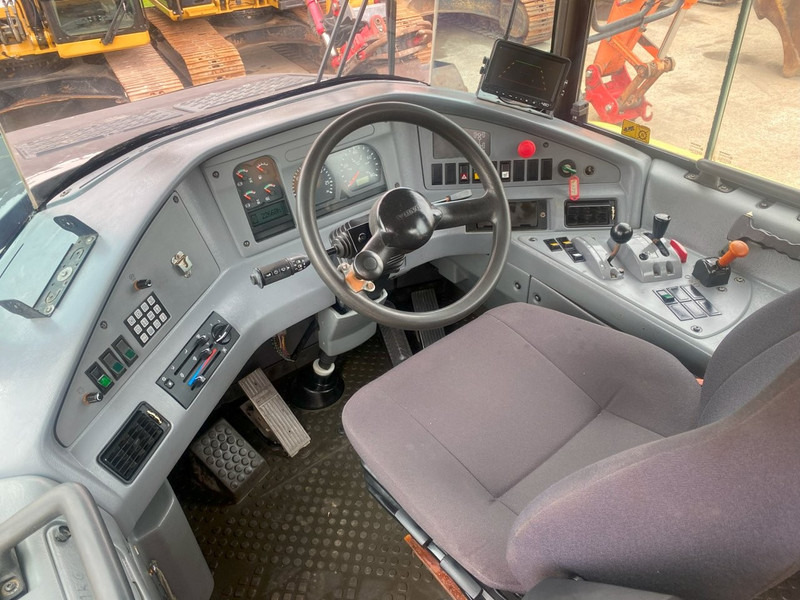 Volvo A 30 D 6x6 dumper articulated hauler - شاحنة قلاب التعدين: صورة 3 Volvo A 30 D 6x6 dumper articulated hauler - شاحنة قلاب التعدين: صورة 3