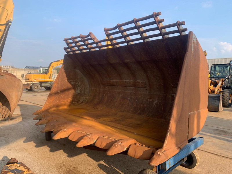 Volvo L350 F - بكت: صورة 1 Volvo L350 F - بكت: صورة 1