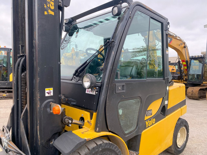 رافعة شوكية ديزل Yale GDP45 VX6 NVT: صورة 15