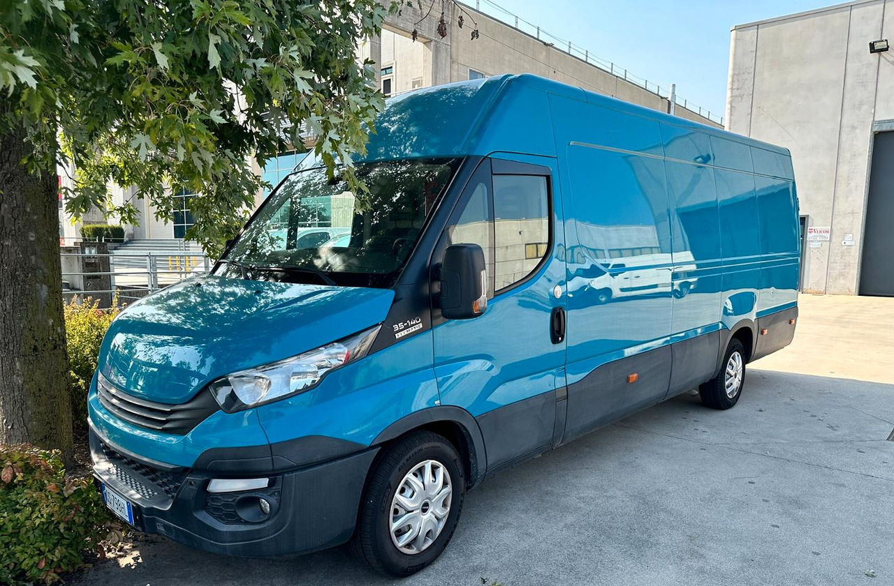 Iveco daily 35s14 passo lungo - فان: صورة 1 Iveco daily 35s14 passo lungo - فان: صورة 1