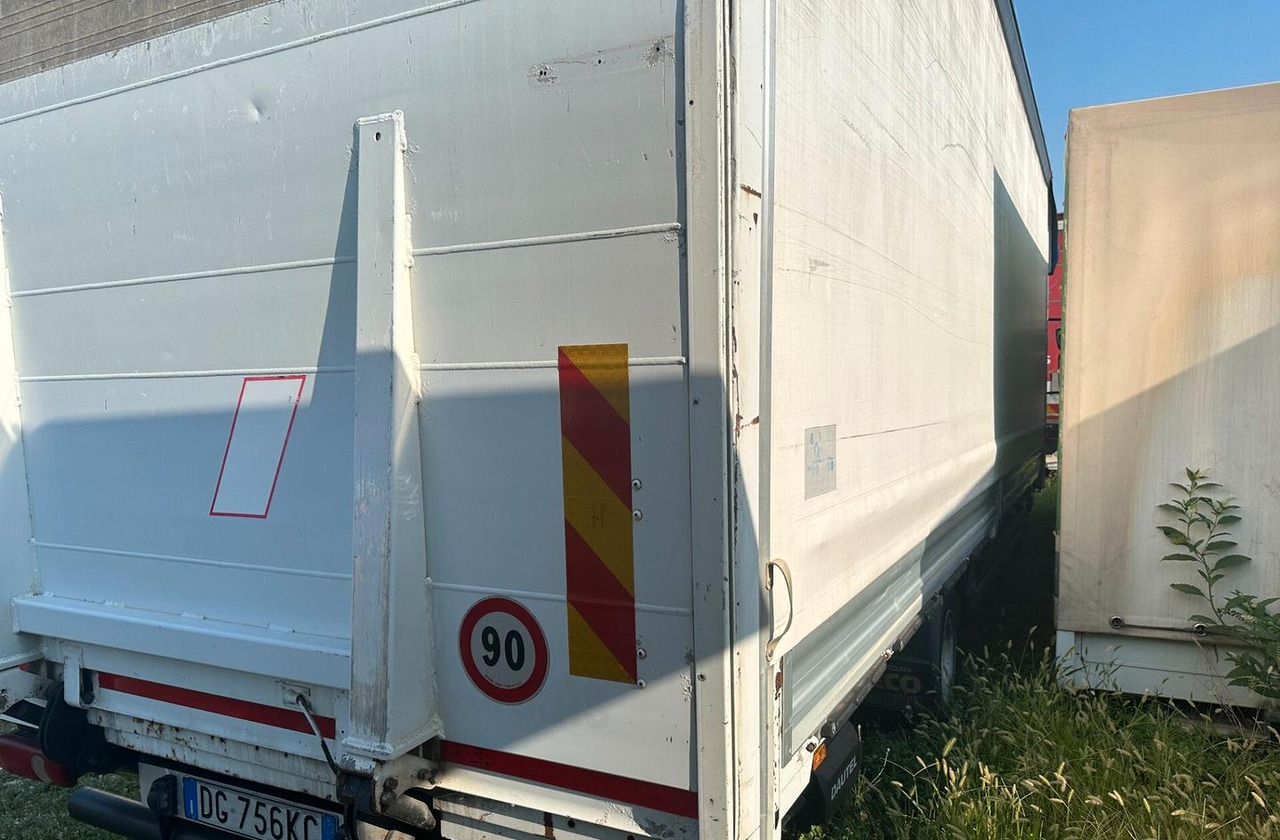 Renault MIDLUM 215.10 - شاحنة ذات ستائر جانبية: صورة 4 Renault MIDLUM 215.10 - شاحنة ذات ستائر جانبية: صورة 4