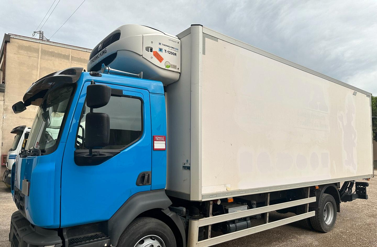 Renault Trucks - شاحنة ذات مبرد: صورة 2 Renault Trucks - شاحنة ذات مبرد: صورة 2