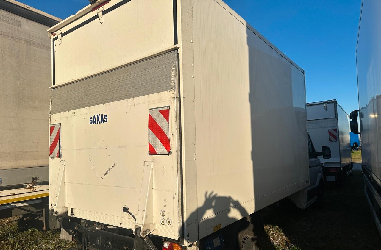 Volkswagen - شاحنة بصندوق مغلق: صورة 3 Volkswagen - شاحنة بصندوق مغلق: صورة 3