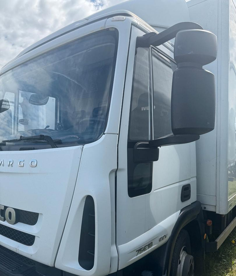 Iveco 75e190 - شاحنة صندوقية: صورة 2 Iveco 75e190 - شاحنة صندوقية: صورة 2