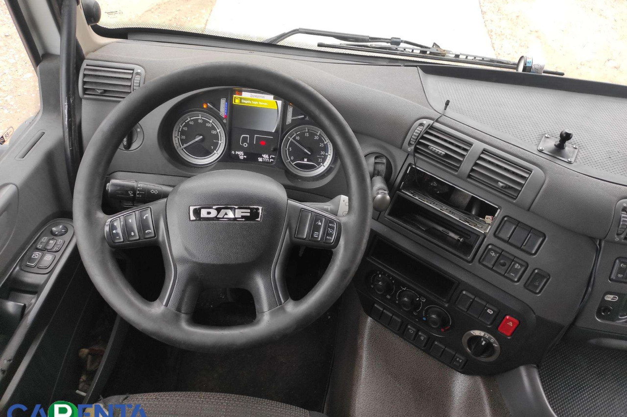Interior photo 2: شاحنة متساوية الحرارة DAF CF 310 FA