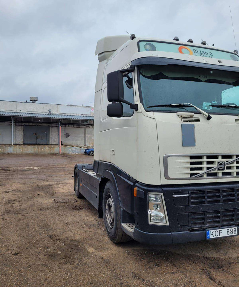 Volvo FH13 440AG - رأس تريلا: صورة 2 Volvo FH13 440AG - رأس تريلا: صورة 2