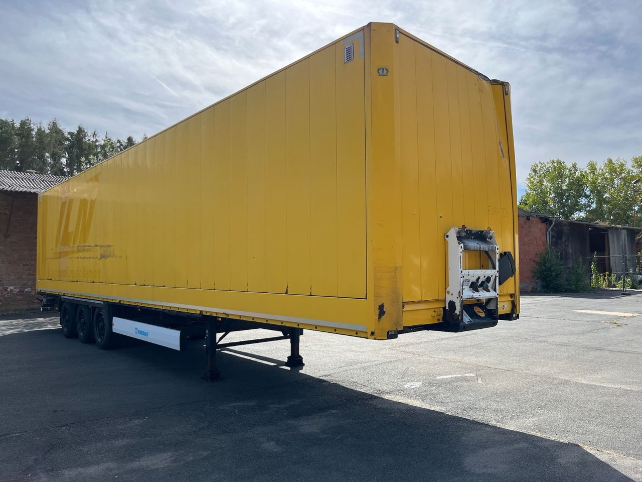 Krone SD/DA03LNF Koffer/TÜV03-2026/Payload-27607kg - نصف مقطورة بصندوق مغلق: صورة 1 Krone SD/DA03LNF Koffer/TÜV03-2026/Payload-27607kg - نصف مقطورة بصندوق مغلق: صورة 1