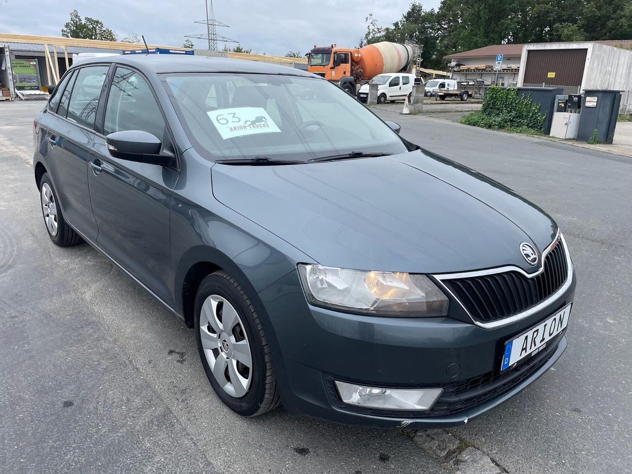 Skoda Rapid Spaceback Ambition - سيارة ستيشن: صورة 1 Skoda Rapid Spaceback Ambition - سيارة ستيشن: صورة 1