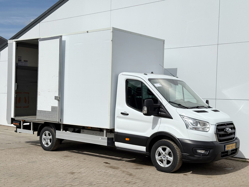 Ford Transit 2.0 TDCI 130PK Laadklep Airco Cruise Control 360 Camera Bakwagen Meubelbak - شاحنة بصندوق مغلق: صورة 5 Ford Transit 2.0 TDCI 130PK Laadklep Airco Cruise Control 360 Camera Bakwagen Meubelbak - شاحنة بصندوق مغلق: صورة 5