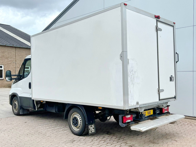 Iveco Daily 35S14 2.3 Automaat Koel/vrieswagen Kühlkoffer Carrier-20°C Climate Control Cruise Control Camera - شاحنة توصيل مبردة: صورة 2 Iveco Daily 35S14 2.3 Automaat Koel/vrieswagen Kühlkoffer Carrier-20°C Climate Control Cruise Control Camera - شاحنة توصيل مبردة: صورة 2