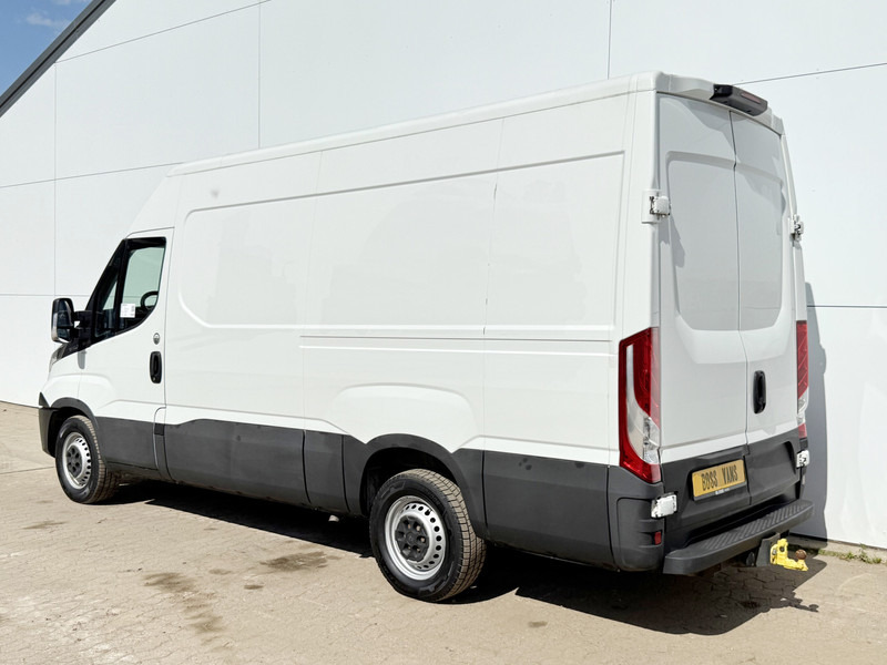 Iveco Daily 35S14 L2H2 Luchtvering Trekhaak Cruise Control Climate Control Lucht Geveerde Bestuurdersstoel - فان: صورة 2 Iveco Daily 35S14 L2H2 Luchtvering Trekhaak Cruise Control Climate Control Lucht Geveerde Bestuurdersstoel - فان: صورة 2