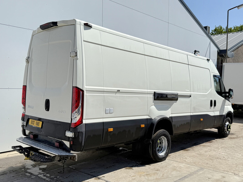 Iveco Daily 70C18 3.0L L4H2 Dubbellucht Airco Cruise Control Dubbele Schuif Oprijplaat Trekhaak Camera Tachograaf - فان: صورة 4 Iveco Daily 70C18 3.0L L4H2 Dubbellucht Airco Cruise Control Dubbele Schuif Oprijplaat Trekhaak Camera Tachograaf - فان: صورة 4
