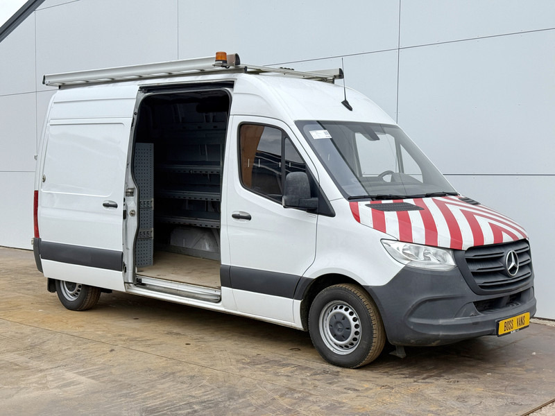 Mercedes-Benz Sprinter 314 2.2 CDI L2H2 Imperiaal Inbouw Climate Control Cruise Control Carplay - فان: صورة 5 Mercedes-Benz Sprinter 314 2.2 CDI L2H2 Imperiaal Inbouw Climate Control Cruise Control Carplay - فان: صورة 5