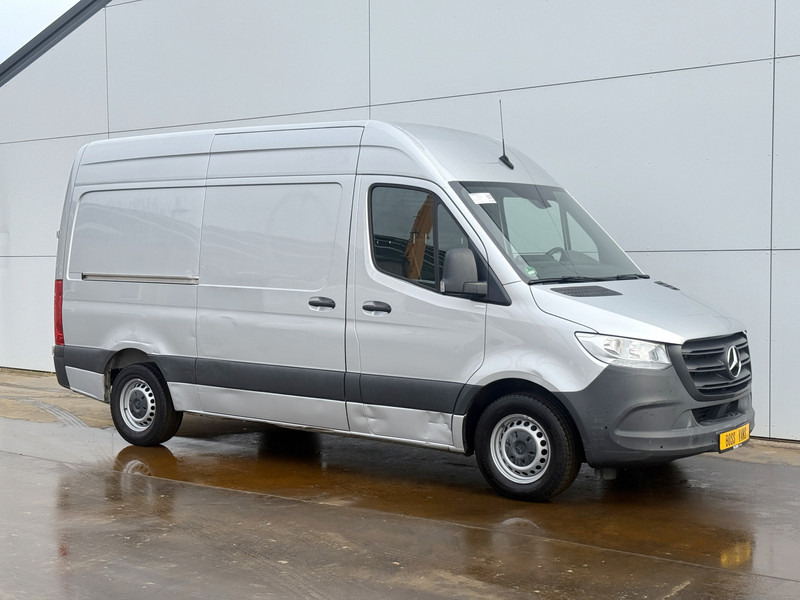 Mercedes-Benz Sprinter 315 1.9 CDI Automaat L2H2 Climate Control Carplay Camera Parkeersensoren voor achter - فان المدمجة: صورة 4 Mercedes-Benz Sprinter 315 1.9 CDI Automaat L2H2 Climate Control Carplay Camera Parkeersensoren voor achter - فان المدمجة: صورة 4