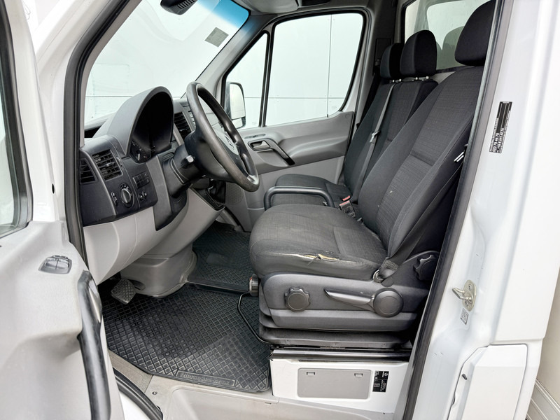 Mercedes-Benz Sprinter 316 2.2 CDI Automaat Laadklep Lane Assist Standkachel Climate Control Bakwagen Meubelbak - شاحنة بصندوق مغلق: صورة 5 Mercedes-Benz Sprinter 316 2.2 CDI Automaat Laadklep Lane Assist Standkachel Climate Control Bakwagen Meubelbak - شاحنة بصندوق مغلق: صورة 5