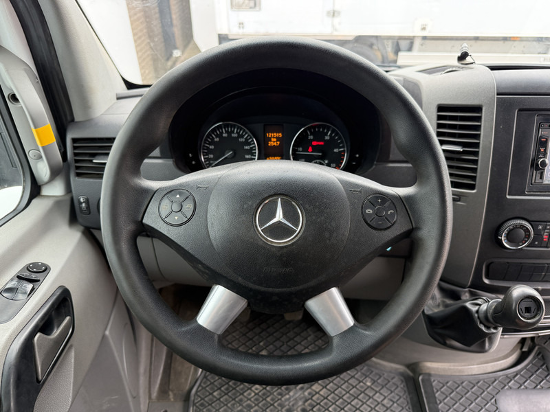 فان Mercedes-Benz Sprinter 316 2.2 CDI L2H2 Airco Achteruitrijcamera Trekhaak Lucht geveerde stoel: صورة 18