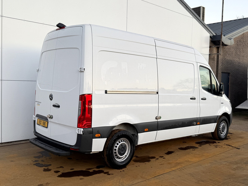Mercedes-Benz eSprinter eSprinter L2H2 55 kWh ALL-IN PRIJS L2H2 55kWh 168km WLTP 80kw Snelladen Climate Control Camera Stoelverwarming - فان, فان كهربائية: صورة 3 Mercedes-Benz eSprinter eSprinter L2H2 55 kWh ALL-IN PRIJS L2H2 55kWh 168km WLTP 80kw Snelladen Climate Control Camera Stoelverwarming - فان, فان كهربائية: صورة 3