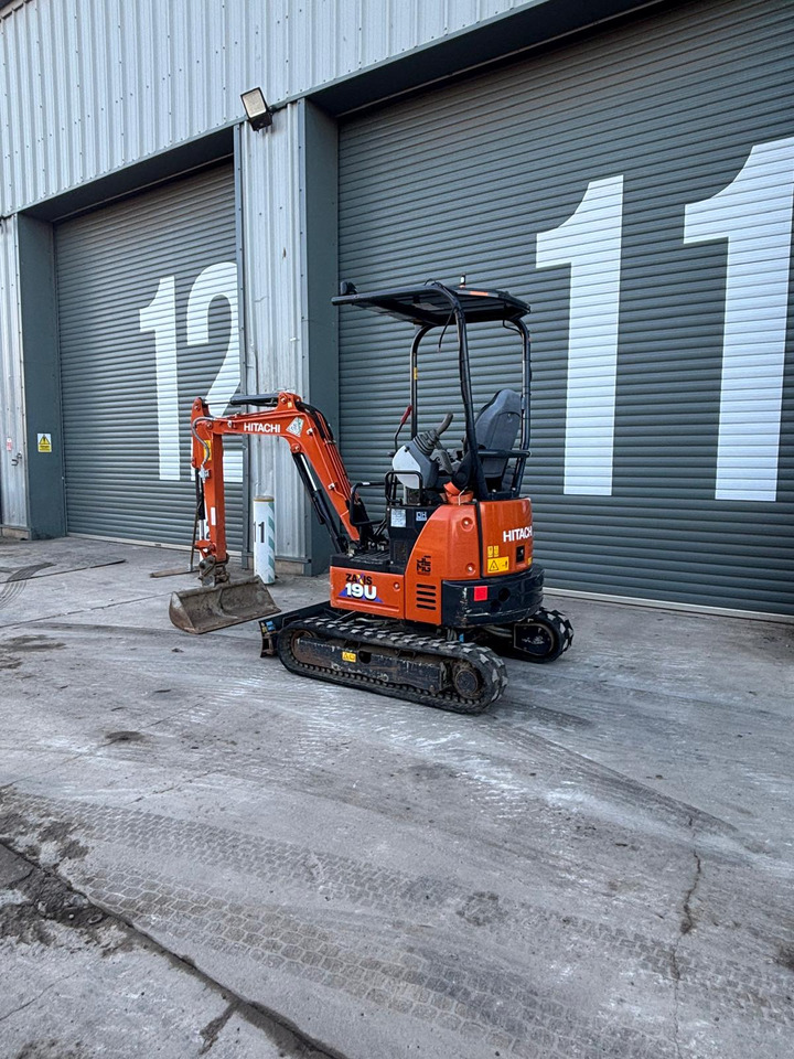 Hitachi ZX19U-6 - حفار صغير: صورة 3 Hitachi ZX19U-6 - حفار صغير: صورة 3