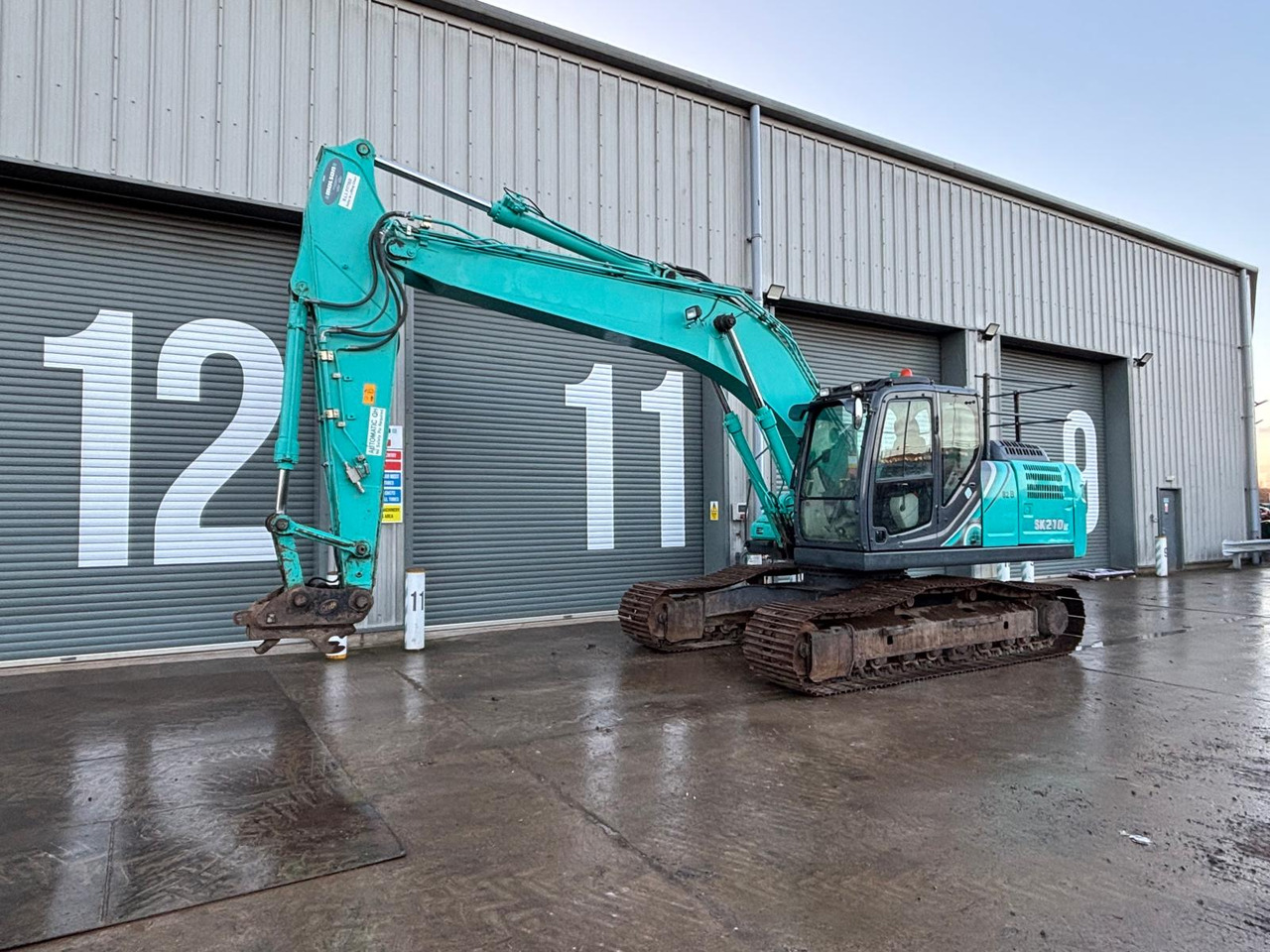 Kobelco SK210LC-10 - حفار زاحف: صورة 1 Kobelco SK210LC-10 - حفار زاحف: صورة 1