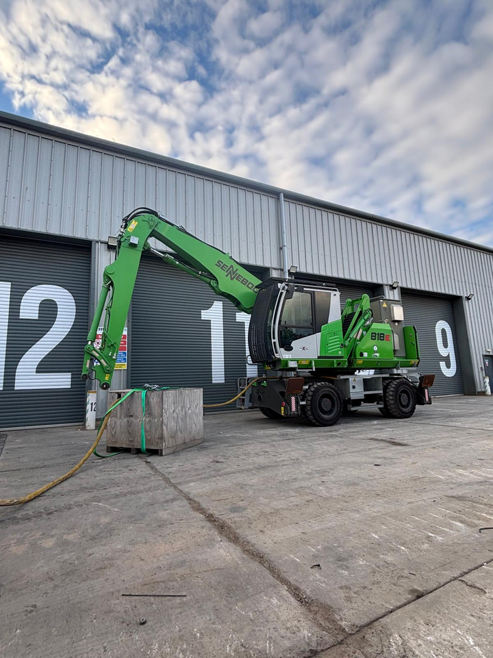 Sennebogen 818 Electric - آلة التعامل مع النفايات: صورة 1 Sennebogen 818 Electric - آلة التعامل مع النفايات: صورة 1