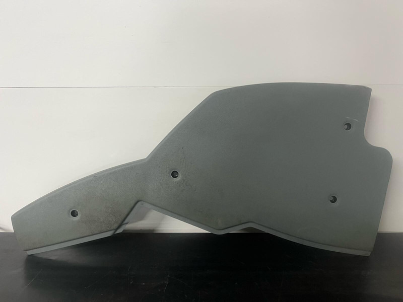 مصد Liebherr Diverse en Cabine Kappen plastic cover: صورة 7 مصد Liebherr Diverse en Cabine Kappen plastic cover: صورة 7