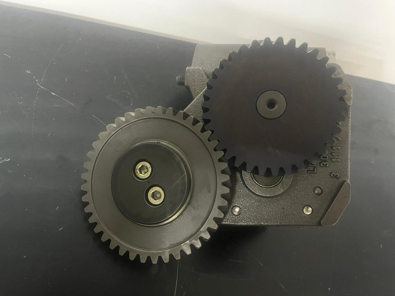 Liebherr P964 , R974 ,R964 - مضخة زيت: صورة 3 Liebherr P964 , R974 ,R964 - مضخة زيت: صورة 3