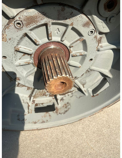 Liebherr Pomp PVG 351 C 395, MKA 350 C 074 - أجهزة هيدروليكية: صورة 3 Liebherr Pomp PVG 351 C 395, MKA 350 C 074 - أجهزة هيدروليكية: صورة 3