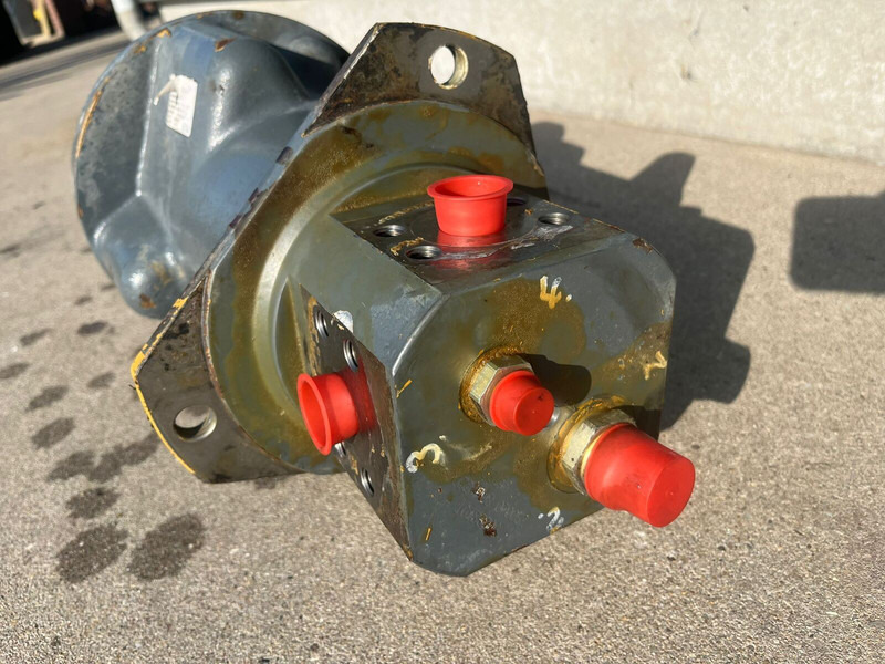 Liebherr Rotary Feed Through / Hydraulische doorvoer - أجهزة هيدروليكية: صورة 3 Liebherr Rotary Feed Through / Hydraulische doorvoer - أجهزة هيدروليكية: صورة 3