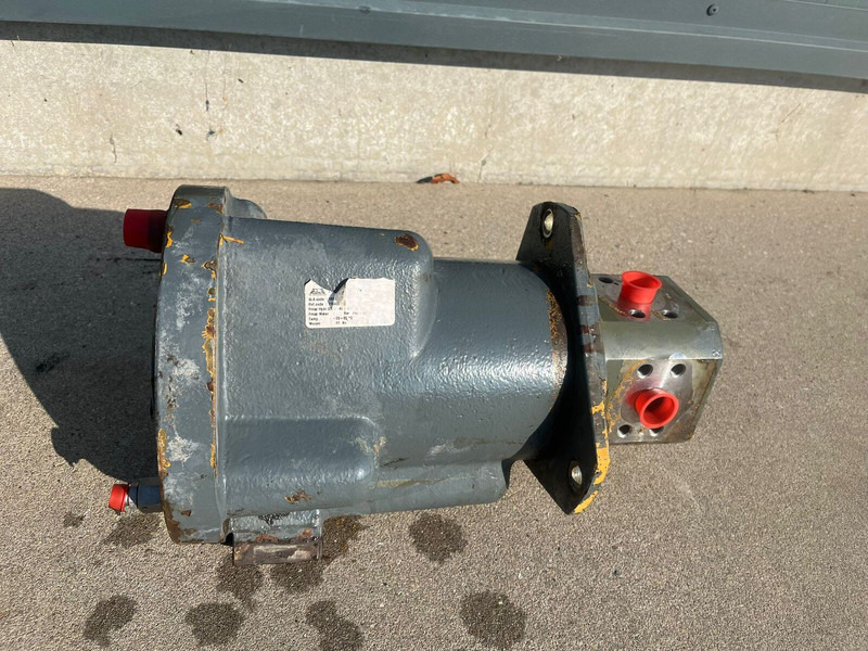 Liebherr Rotary Feed Through / Hydraulische doorvoer - أجهزة هيدروليكية: صورة 1 Liebherr Rotary Feed Through / Hydraulische doorvoer - أجهزة هيدروليكية: صورة 1