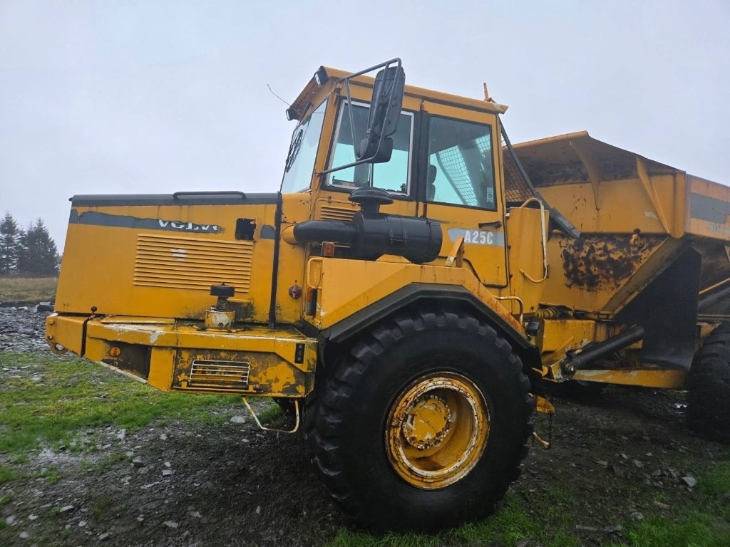 Volvo A 25 C - شاحنة مفصلية: صورة 3 Volvo A 25 C - شاحنة مفصلية: صورة 3