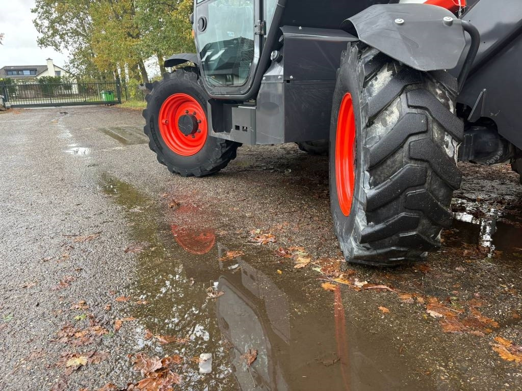 آلة رفع ونقل تلسكوبية Bobcat T 41.140 SLP (not JCB 540-140): صورة 16