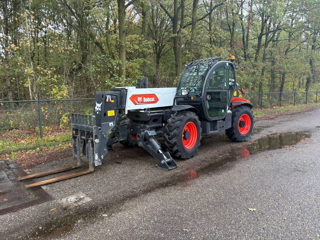 Bobcat T41.140 SLP (not JCB 540-140) - آلة رفع ونقل تلسكوبية: صورة 1 Bobcat T41.140 SLP (not JCB 540-140) - آلة رفع ونقل تلسكوبية: صورة 1