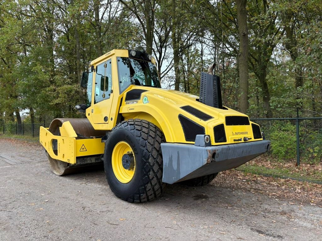 Bomag BW 213 D H-4 i EVIB/BVC / Airco / German machine - ضاغطة التربة: صورة 3 Bomag BW 213 D H-4 i EVIB/BVC / Airco / German machine - ضاغطة التربة: صورة 3