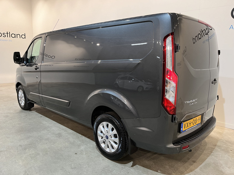 فان المدمجة Ford Transit Custom 2.0 TDCI L2H1 Limited 130 PK / Euro 6 / Airco / Cruise Control / CarPlay / PDC / Navigatie / 3-Zits / 16.200 KM !! / BPM VRIJ !!: صورة 13