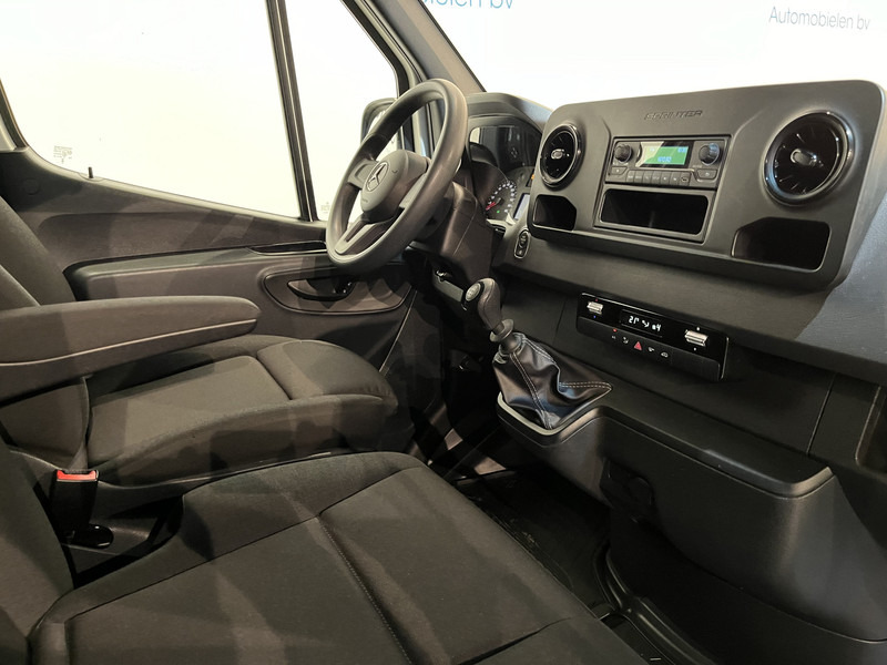 Mercedes-Benz Sprinter 315 CDI L2 RWD DC Dubbel Cabine Open Laadbak / Euro 6 / Trekhaak 3500 KG / Airco / 10.900 KM !! / BPM VRIJ !! - شاحنة توصيل مفتوحة, الشاحنات الصغيرة كابينة مزدوجة: صورة 3 Mercedes-Benz Sprinter 315 CDI L2 RWD DC Dubbel Cabine Open Laadbak / Euro 6 / Trekhaak 3500 KG / Airco / 10.900 KM !! / BPM VRIJ !! - شاحنة توصيل مفتوحة, الشاحنات الصغيرة كابينة مزدوجة: صورة 3