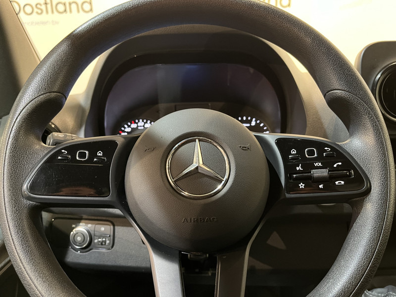 تأجير Mercedes-Benz Sprinter 315 CDI L3 RWD Open Laadbak / Euro 6 / Airco / MBUX / CarPlay / Navigatie / 3-Zits / 75.200 KM !! / BPM VRIJ !! Mercedes-Benz Sprinter 315 CDI L3 RWD Open Laadbak / Euro 6 / Airco / MBUX / CarPlay / Navigatie / 3-Zits / 75.200 KM !! / BPM VRIJ !!: صورة 9